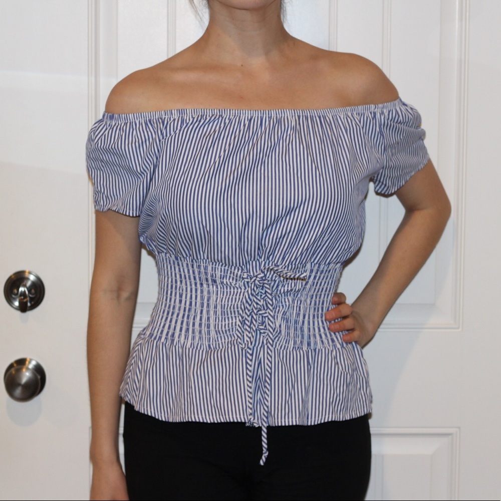✨💙 Blue and White Summer Top 💙✨